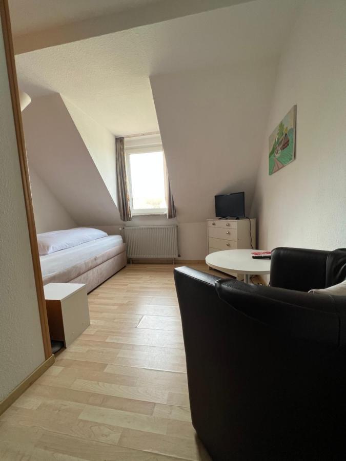 Hotel Zum Ruecking ノルトハイム エクステリア 写真